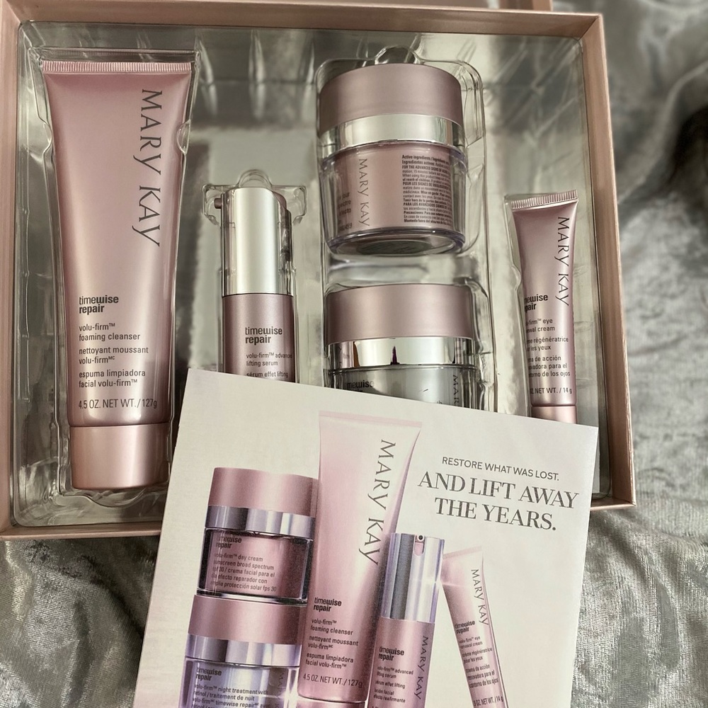 NEW✨TimeWise Repair® Volu-Firm® Set